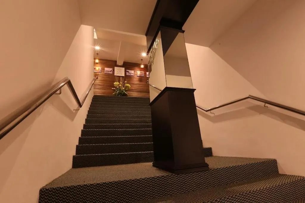 Pearl White Hotel Johor Bahru 2*,  Malaysia