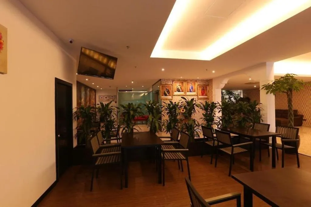 Pearl White Hotel Johor Bahru