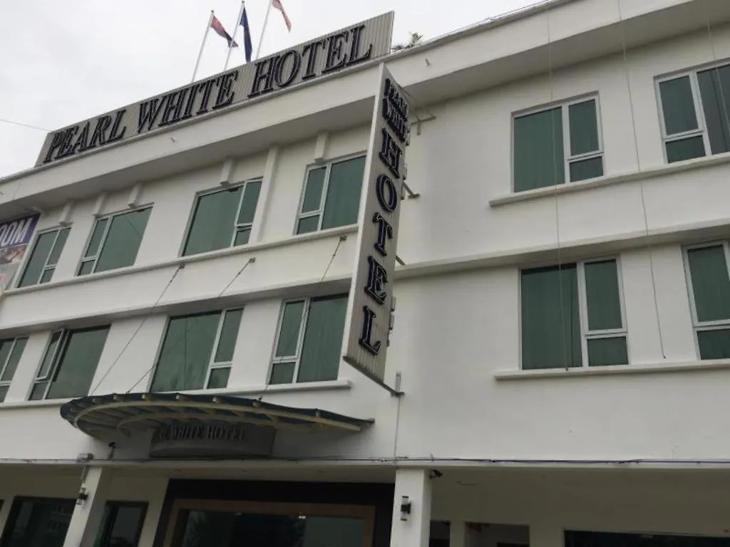 Контакты Pearl White Hotel
